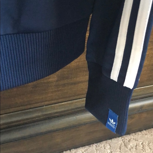 Men’s adidas track jacket - Picture 3 of 4